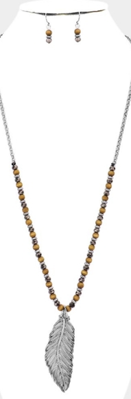 Necklace Set - Picture 1 of 1